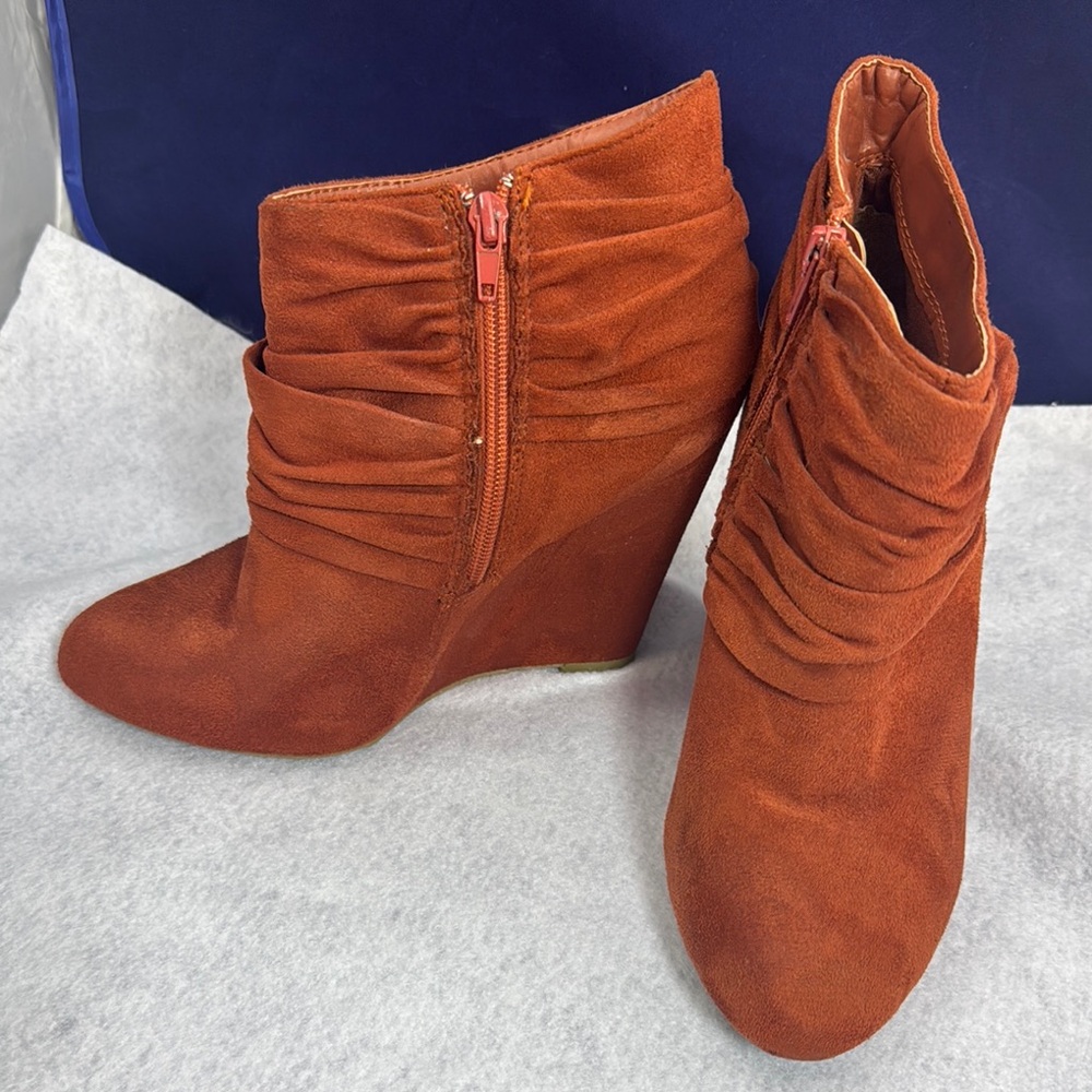 Women's Rust Wedge Ankle Boots